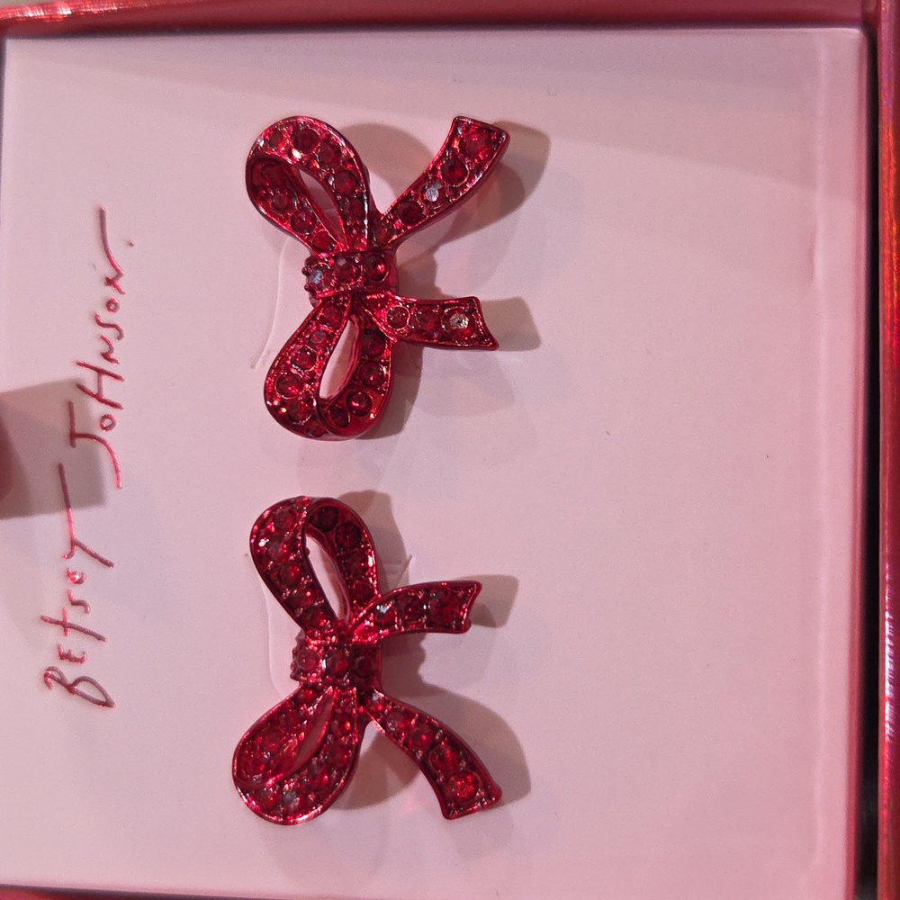 ❤️🔹Betsey Johnson 🔹️Love Spell Red Bow Stud Earrings Crystal Accents - Picture 9 of 12